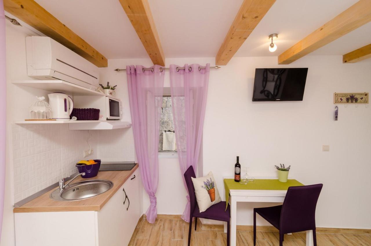 Lavender Garden Apartment