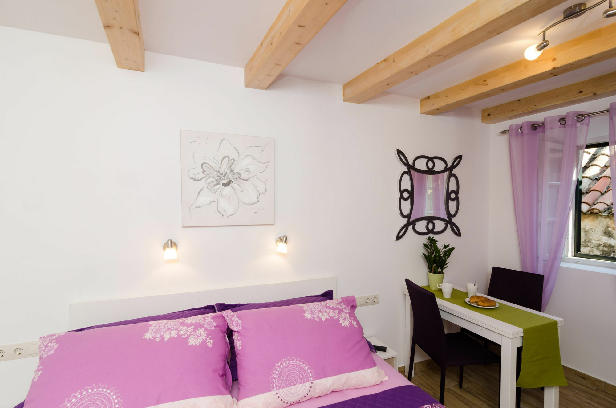 Lavender Garden Apartment